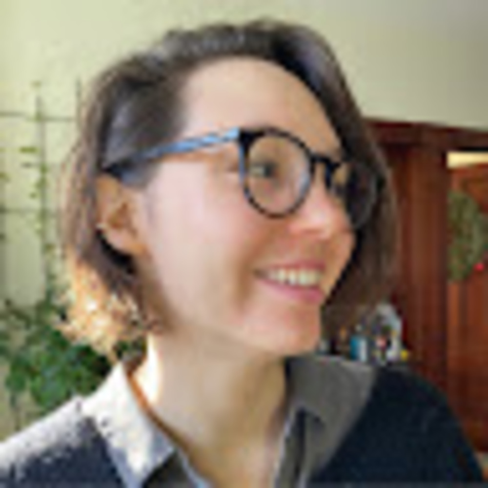 Meet your Posher, Emily